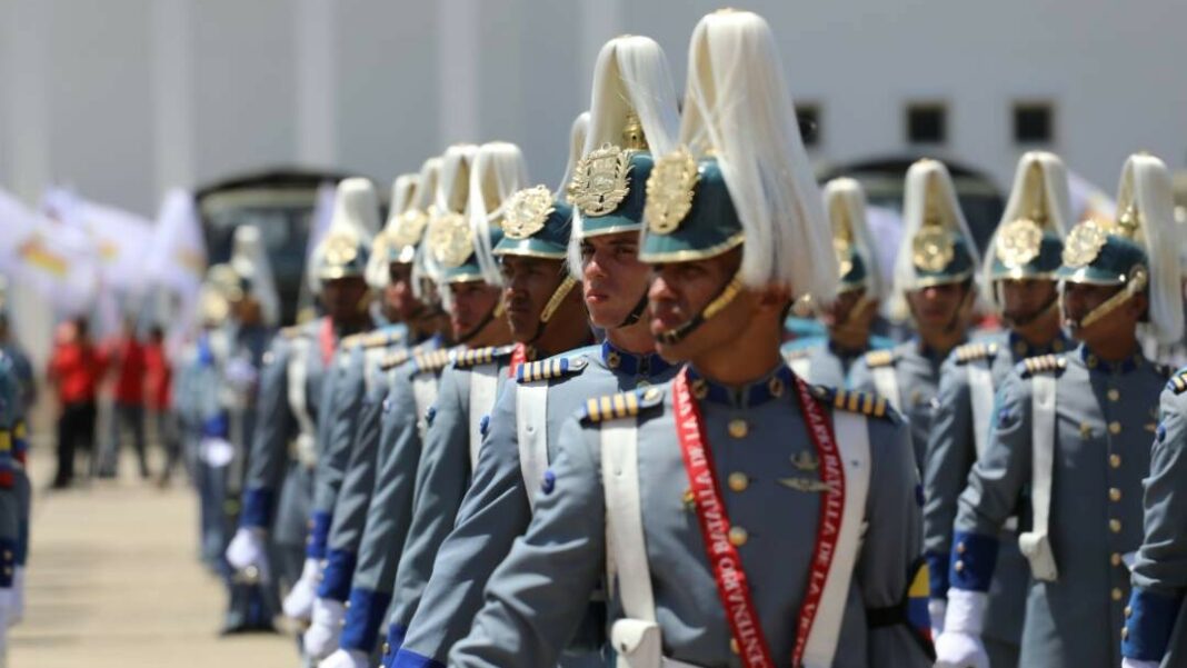 Cadetes Academia Militar Bolivariana Foro Antifascista