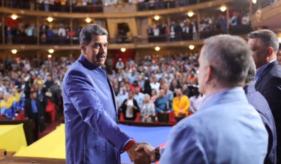 Presidente sostiene encuentro con jueces de paz