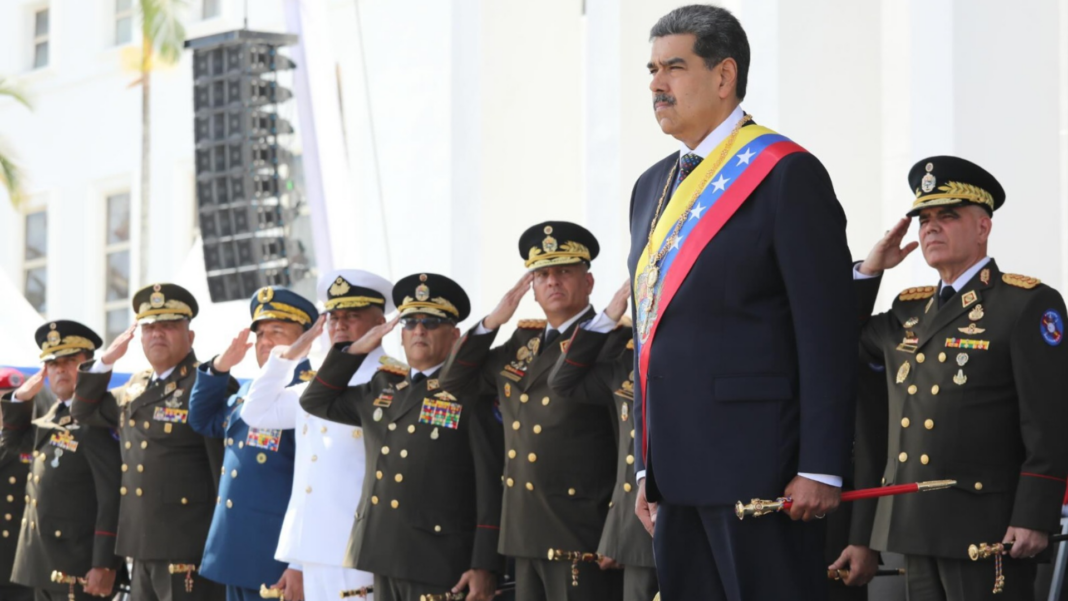 Nicolás Maduro Comandante militares Venezuela