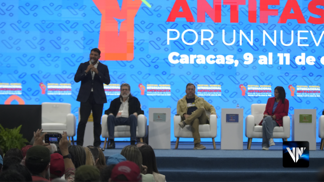 Rander Peña delegados Festival Mundial Antifascista