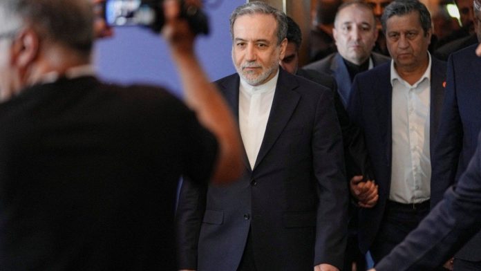 Delegación de Irán abandona las negociaciones en protesta por la amenazas de Trump Delegación Irán