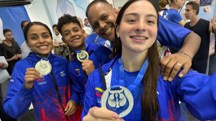 Serbia: Atletas venezolanos conquistan el oro con récord mundial en apnea Atletas venezolanos mundial apnea