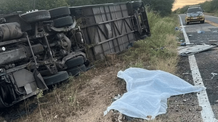 Accidente de autobús dejó siete basquetbolistas fallecidos y 30 heridos en Brasil Accidente Brasil basquetbolistas