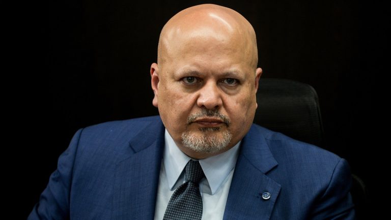 Corte Penal Internacional suspende Karim Khan