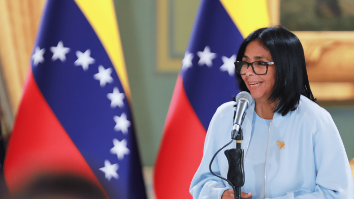 Presidenta (E) Delcy Rodríguez tras acuerdo entre Schlumberger y Pdvsa: Buscamos consolidar a Venezuela como potencia energética Delcy Rodríguez firma Schlumberger Pdvsa
