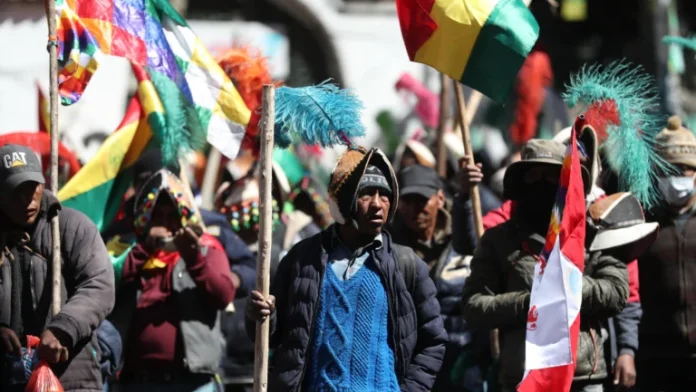 Dirigentes Bolivia rechazan negociaciones Rodrigo Paz