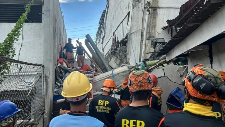 Filipinas Terremoto Alerta de Tsunami Gestión de Riesgo
