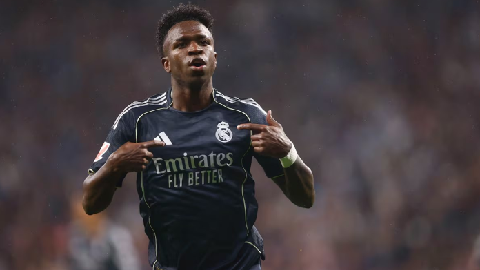 hombre insultos racistas Vinicius Jr