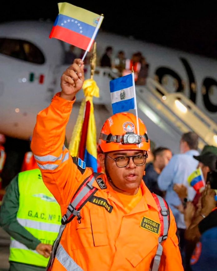 Equipos de rescate de El Salvador arriban a Venezuela