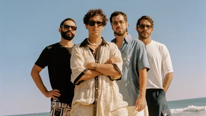 Rawayana hace historia: ¿Dónde es el after? entre los mejores álbumes del año según Rolling Stone Rawayana ¿Dónde es el after?