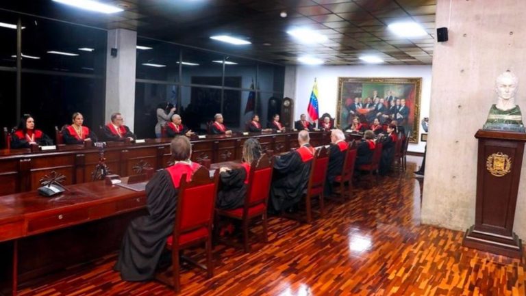 Sala Plena del TSJ Tribunal Supremo de Justicia TSJ Decreto de Emergencia Económica Venezuela Prórroga