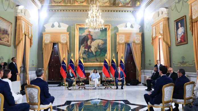 Presidenta (E) Delcy Rodríguez lideró firma de acuerdo con empresa internacional Schlumberger Limited Delcy Rodríguez acuerdo Schlumberger Limited