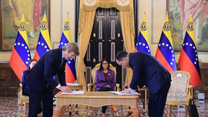 Presidenta (E) Delcy Rodríguez lideró firma de Memorando de Entendimiento entre Pdvsa y Repsol Delcy Rodríguez Pdvsa Repsol memorando