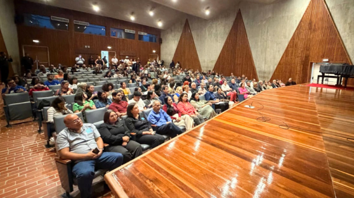 UCV reinauguró el Auditorio de la Facultad de Humanidades y Educación