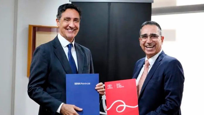 BBVA Provincial y Toyota firman alianza de financiamiento automotriz con créditos hasta 48 meses