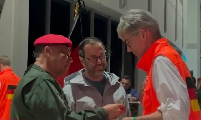 Condecoración Alemania Venezuela Sismos Terremotos Rescatistas Alemanes Brigada Canina Ayuda Humanitaria Rescate y Búsqueda