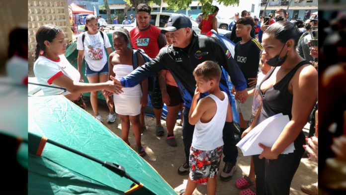 Diosdado Cabello recorrido Centro Recepción Personas Afectadas