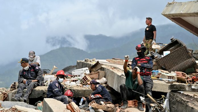 Cifra de fallecidos asciende a 2.645 y se intensifican las labores de ayuda tras terremotos del 24-J FALLECIDOS TERREMOTOS