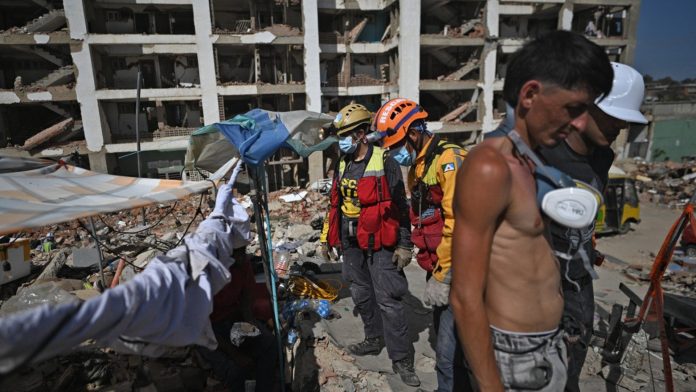 Cuerpos de seguridad y voluntarios mantienen despliegue de rescate en zonas afectadas RESCATE SISMOS